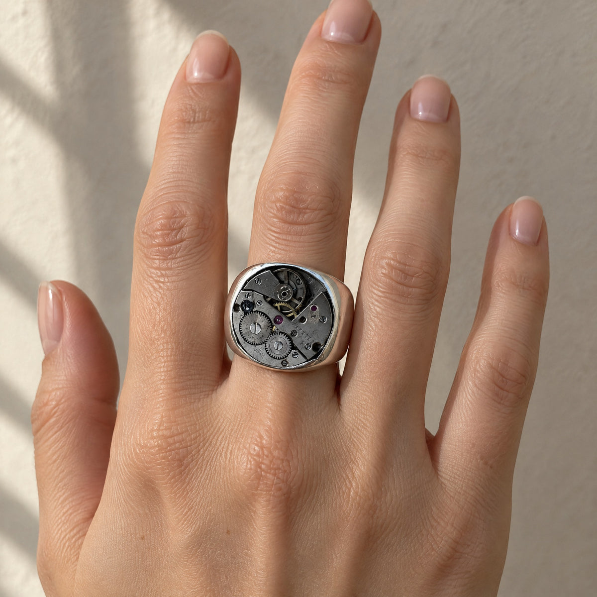 ANILLO CLOCK