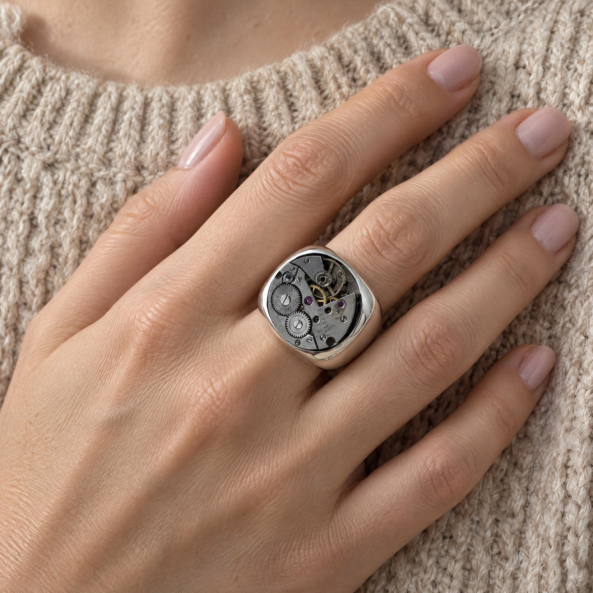 ANILLO CLOCK