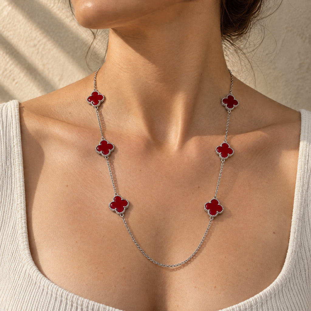 COLLAR ELITE PLATEADO 6 TREBOL - ROJO