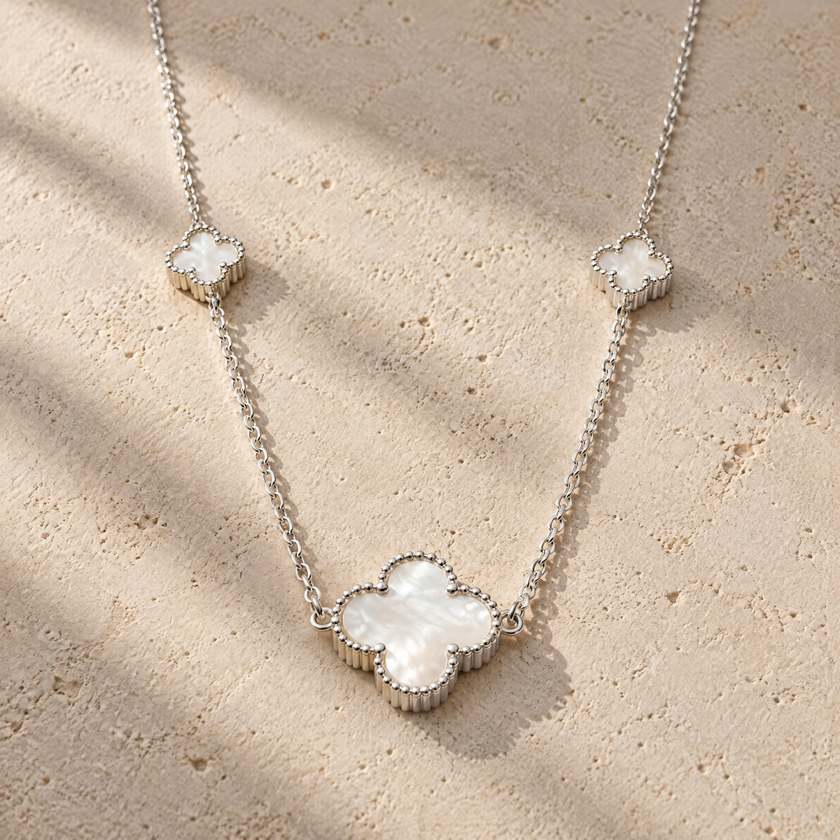 COLLAR ELITE PLATEADO CHICO NACAR