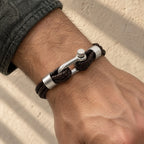 Pulsera Cuero y Mosqueton Marron